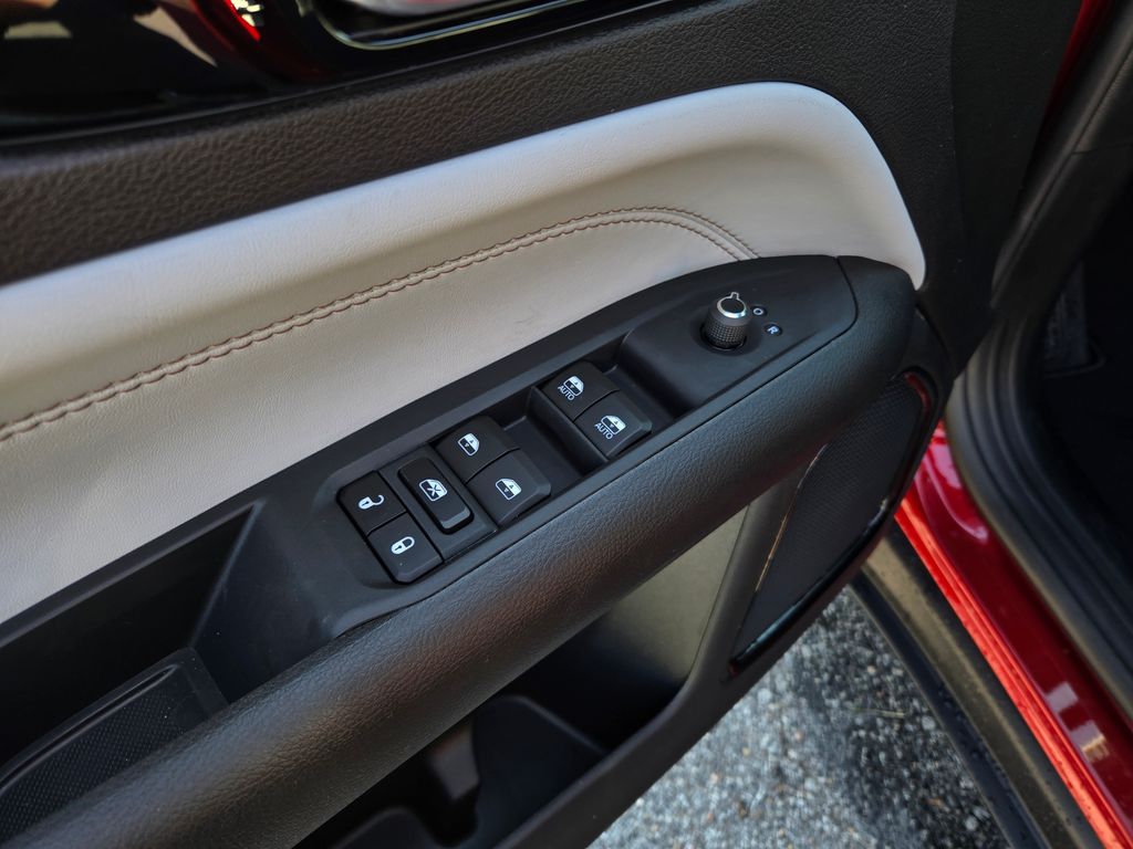 2026 Jeep Compass Limited photo 9