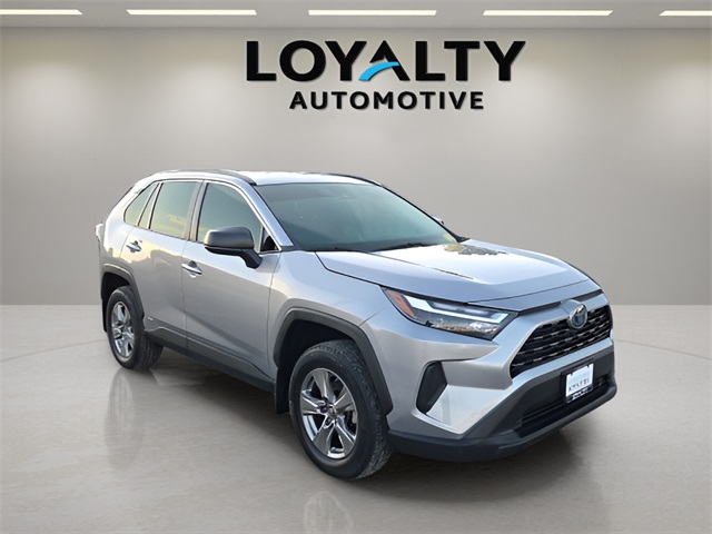 2024 Toyota RAV4 Hybrid LE photo 7
