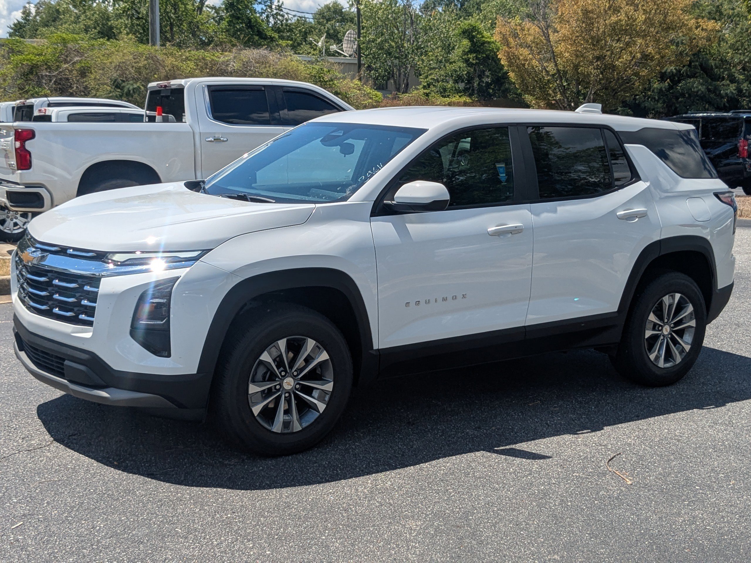 2026 Chevrolet Equinox LT photo 7