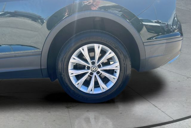 2019 Volkswagen Tiguan S photo 22