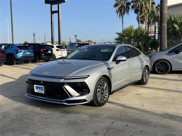 2024 Hyundai Sonata Hybrid Limited photo 4