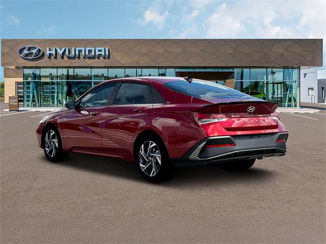 2025 Hyundai Elantra SEL Sport photo 4