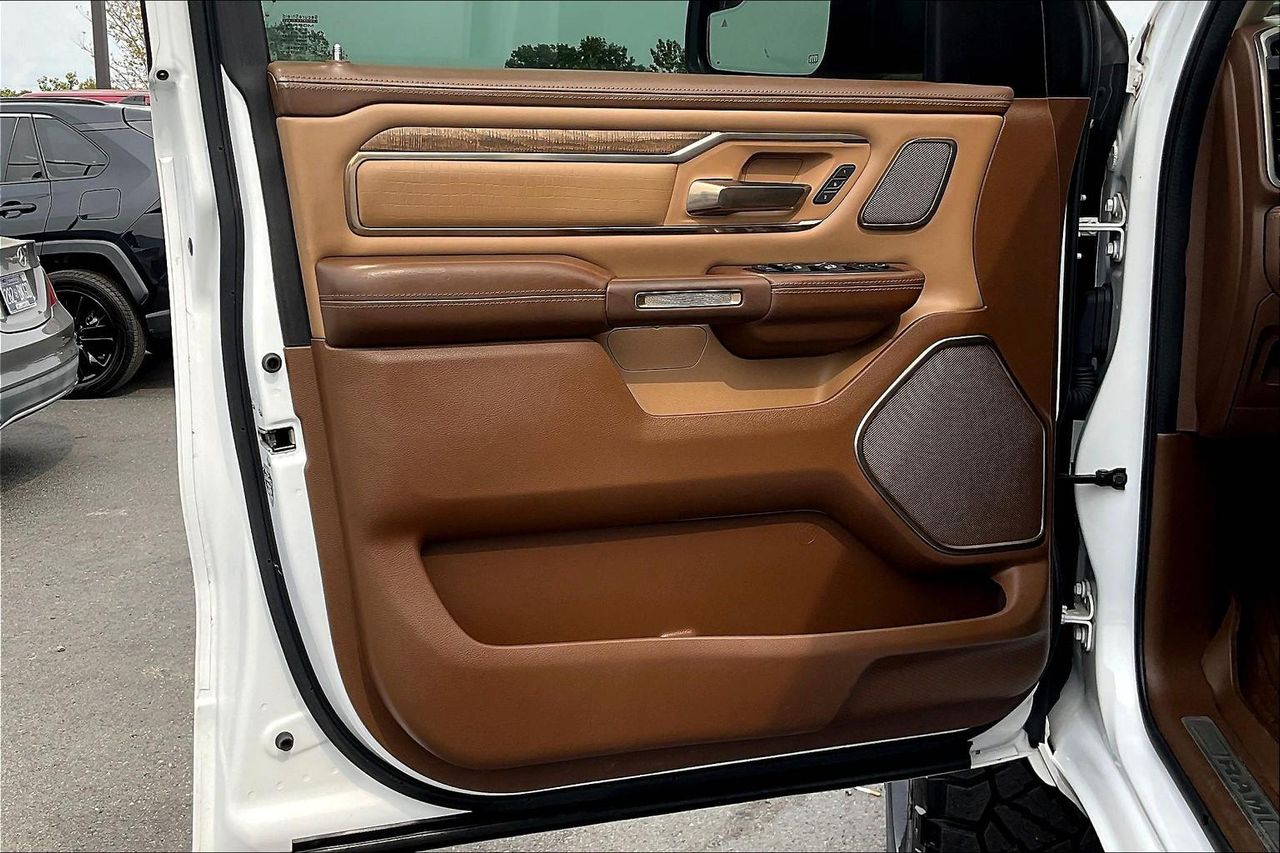 2020 Ram 1500 Laramie Longhorn photo 17