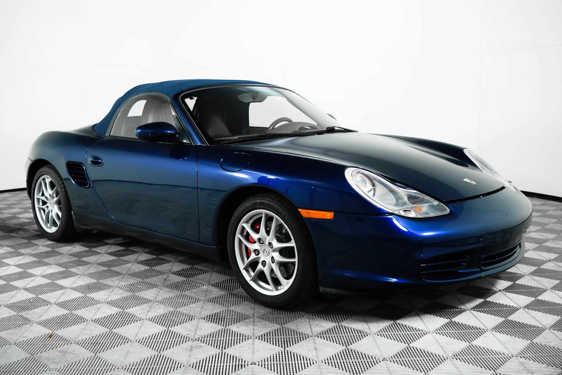 2004 Porsche Boxster S photo 2