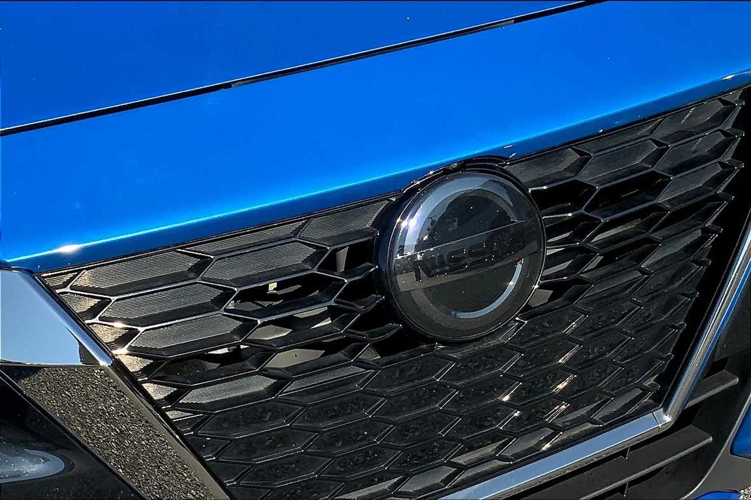 2022 Nissan Sentra SR photo 28