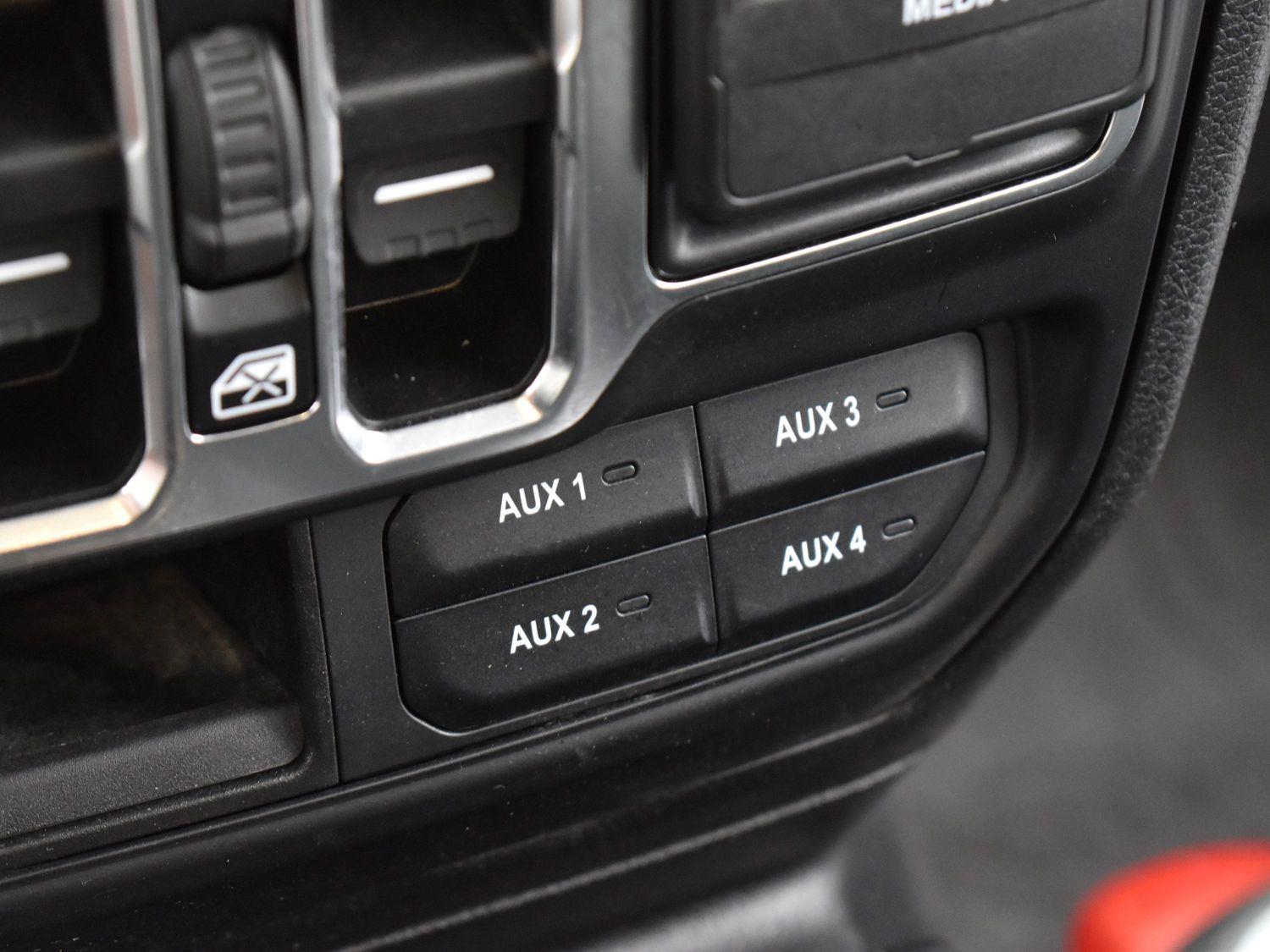 2021 Jeep Gladiator Willys photo 16