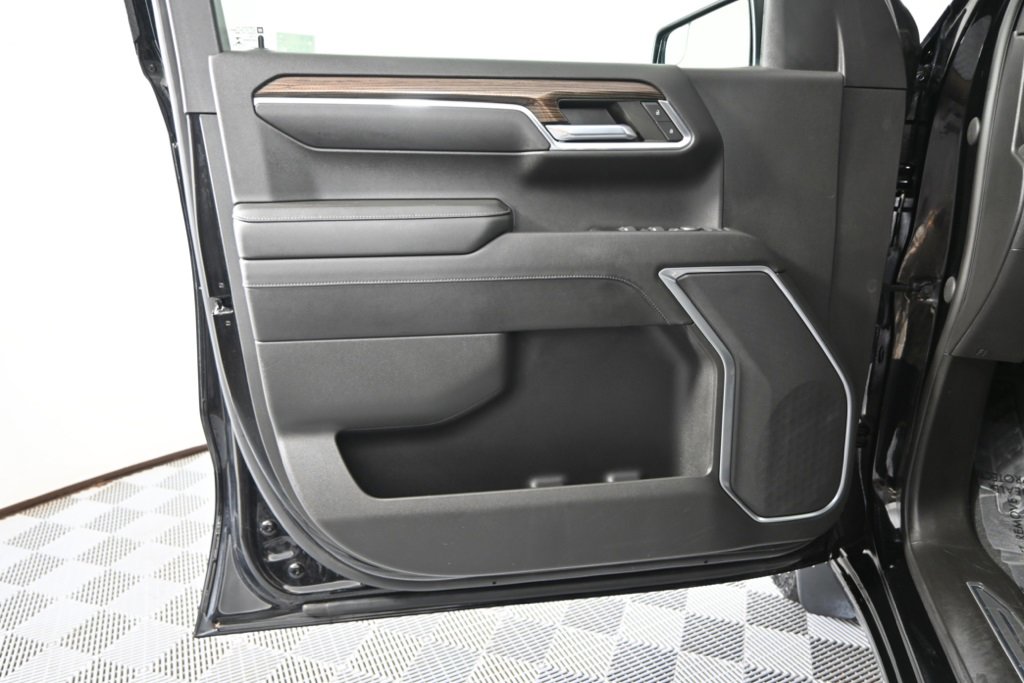 2022 Chevrolet Silverado 1500 RST photo 17