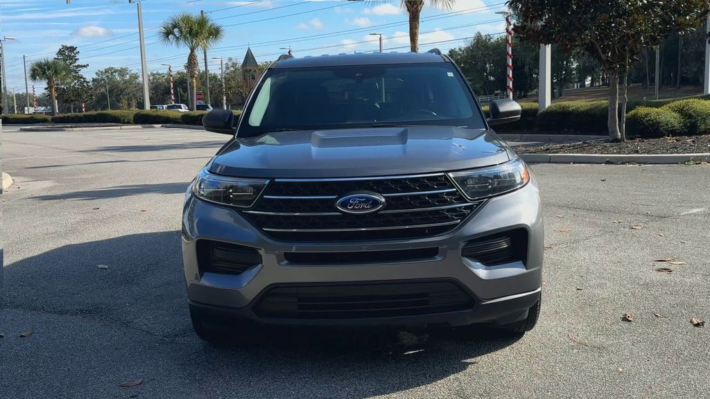 2022 Ford Explorer XLT photo 3