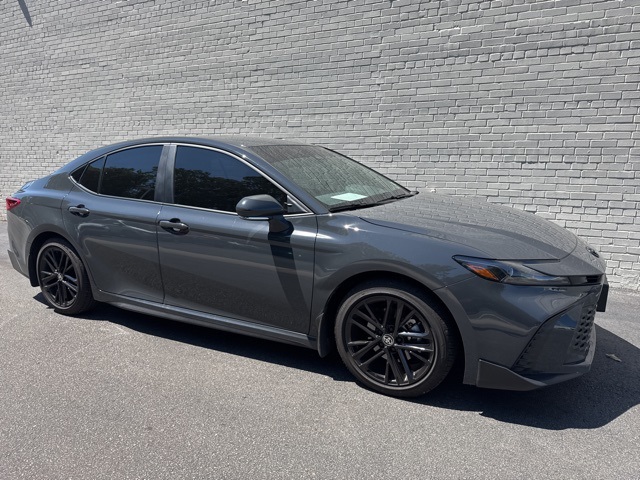 2025 Toyota Camry SE photo 2