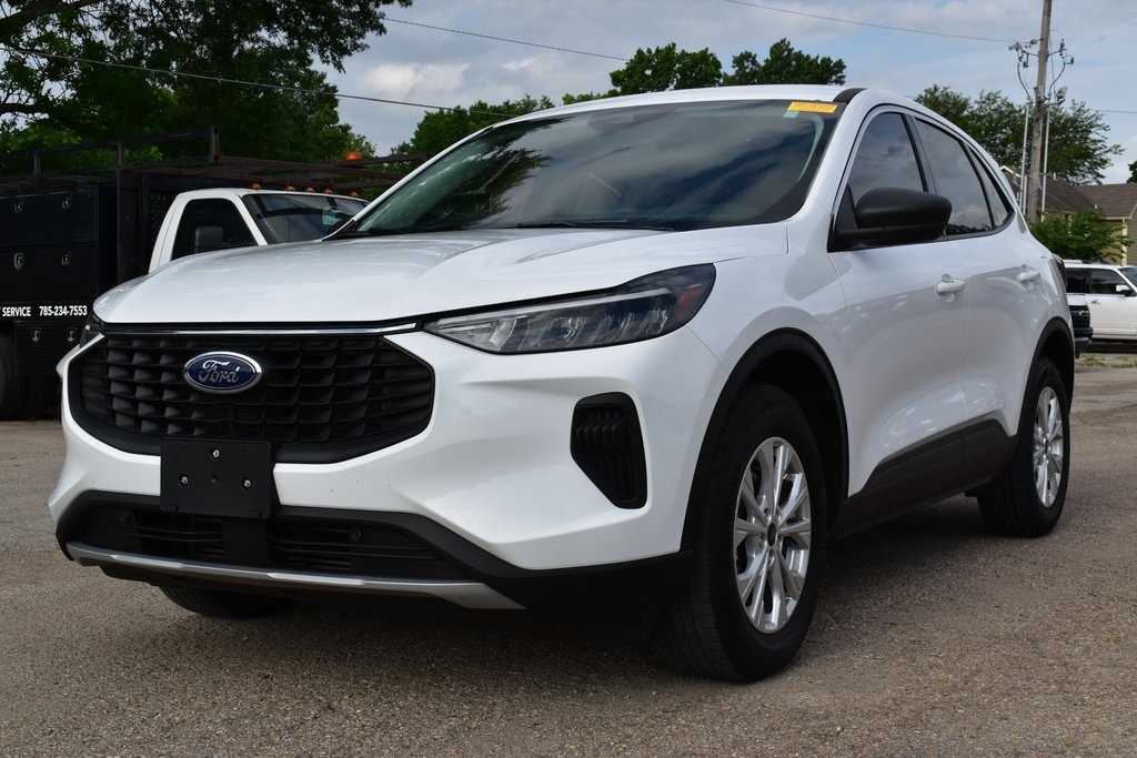 Used 2023 Ford Escape Active with VIN 1FMCU9GN3PUA08180 for sale in Kansas City