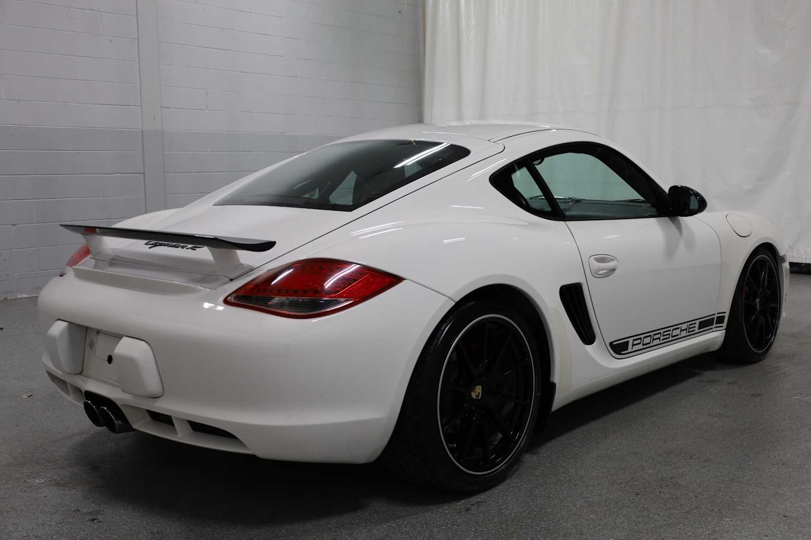 2012 Porsche Cayman R photo 8