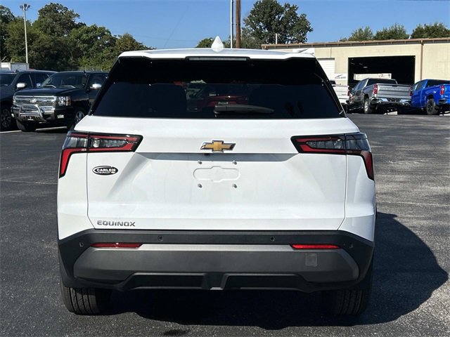 2026 Chevrolet Equinox LT photo 3