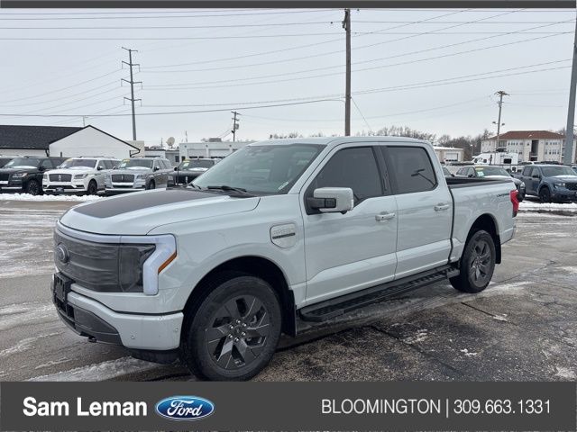 2023 Ford F-150 Lightning Lariat's photo