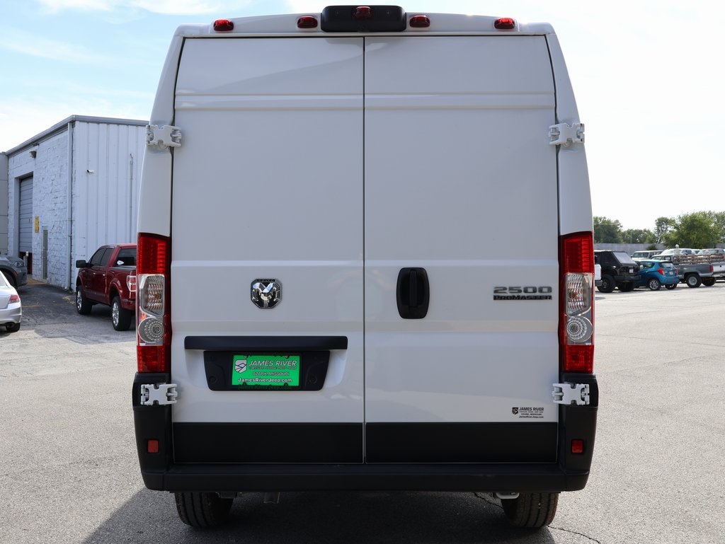 2025 Ram ProMaster 2500 photo 3