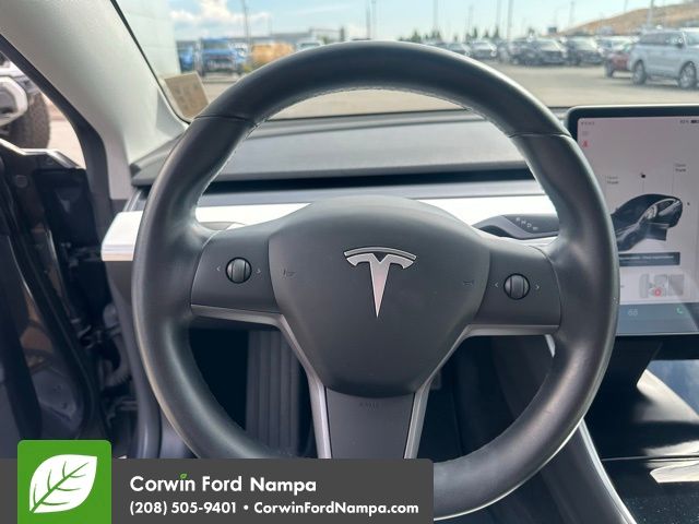 2019 Tesla Model 3 Long Range photo 8