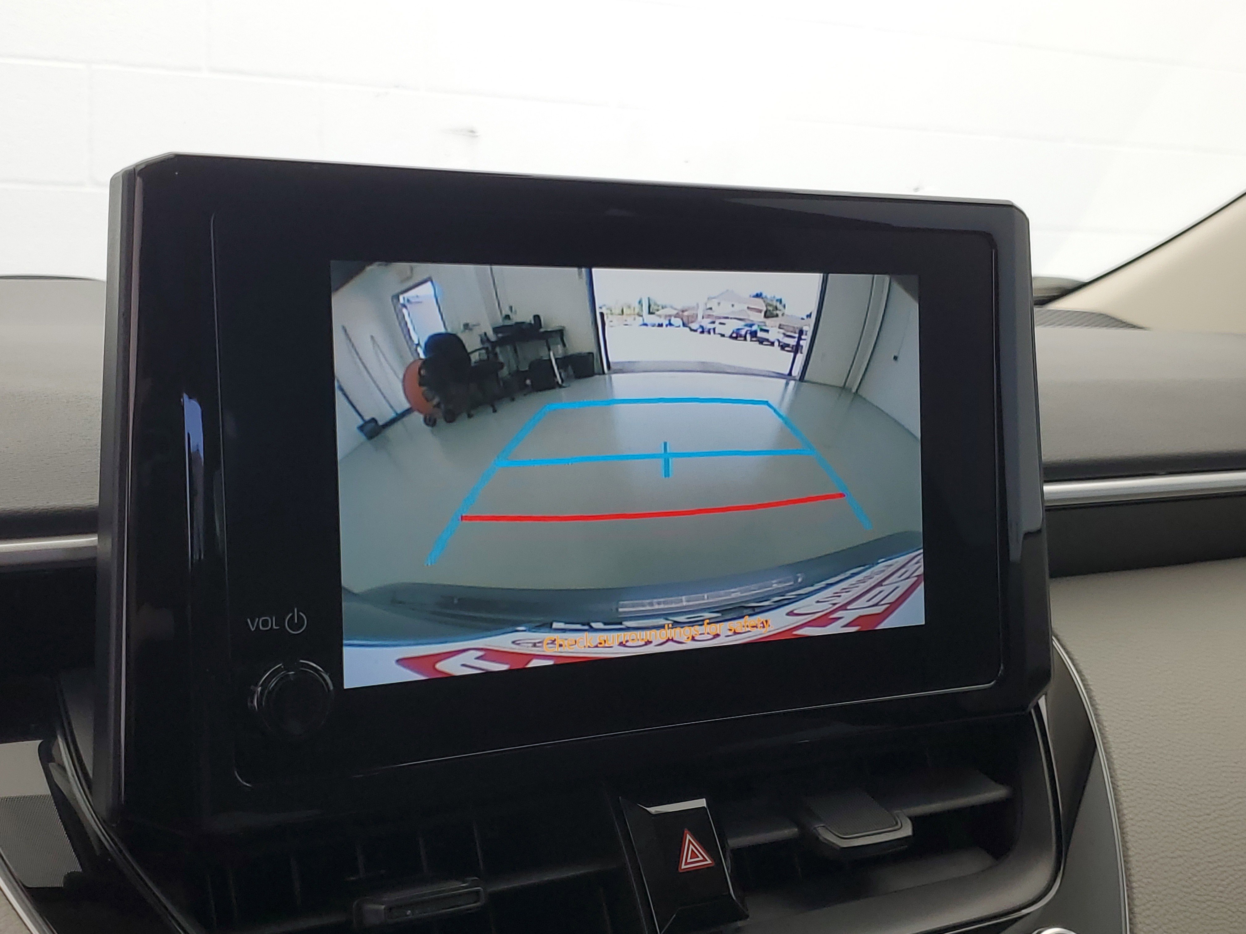 2024 Toyota Corolla LE photo 3