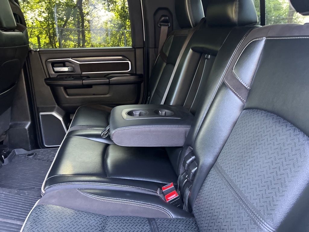 2024 Ram 3500 Laramie photo 31