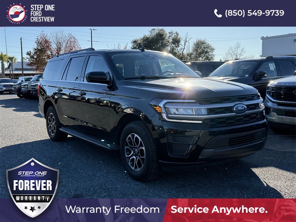 2023 Ford Expedition XLT's photo