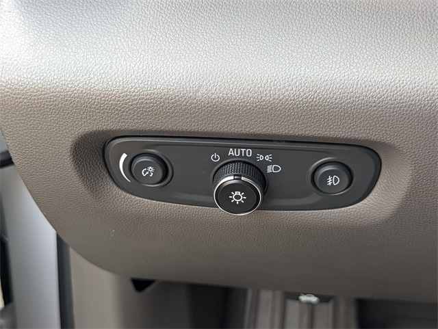 2018 Chevrolet Traverse Premier photo 26