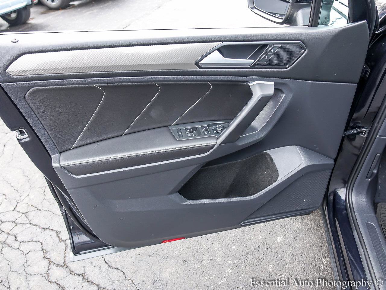 2023 VOLKSWAGEN TIGUAN - Image 16