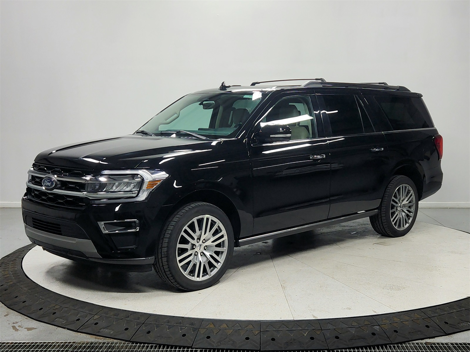 2024 Ford Expedition MAX Limited photo 2