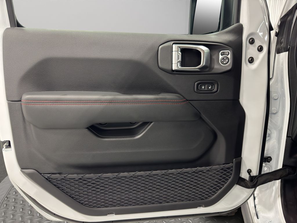 2025 Jeep Wrangler Rubicon X photo 10
