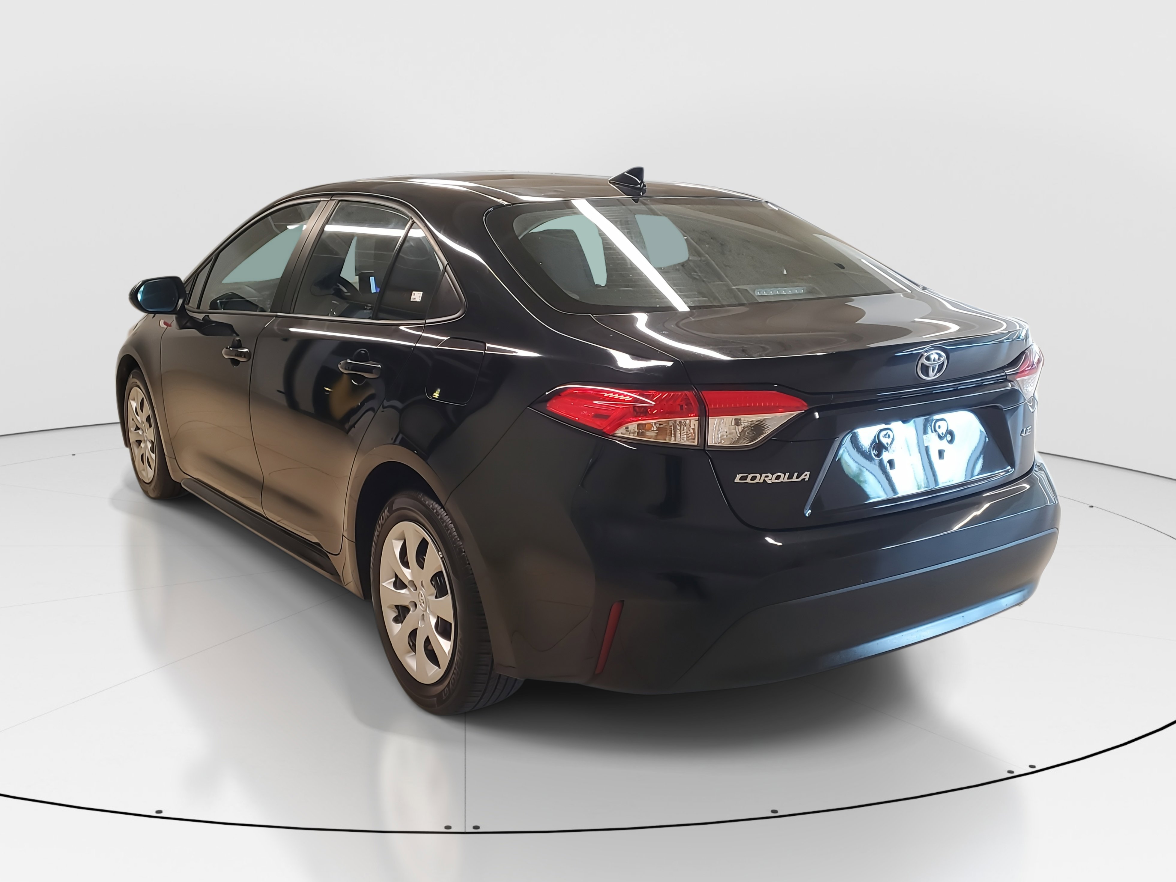 2023 Toyota Corolla LE photo 6