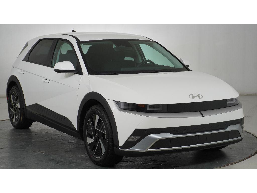 2025 Hyundai IONIQ 5 SE's photo
