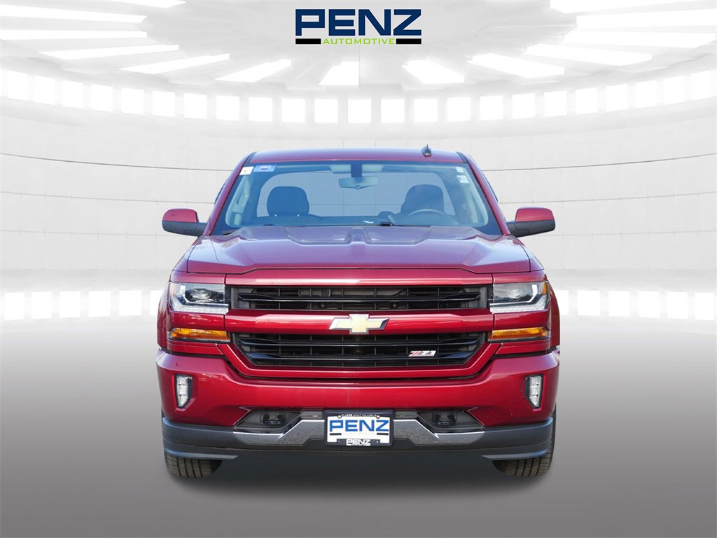 Used 2018 Chevrolet Silverado 1500 LT with VIN 3GCUKREC1JG164549 for sale in Rochester, Minnesota