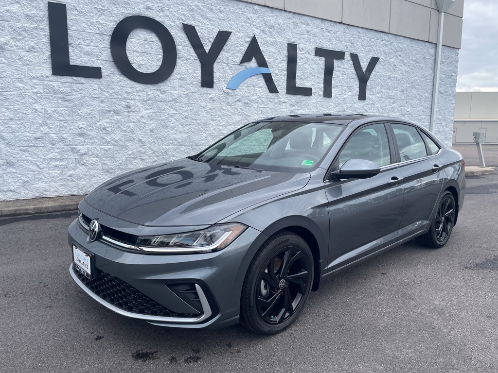 2026 Volkswagen Jetta SE's photo