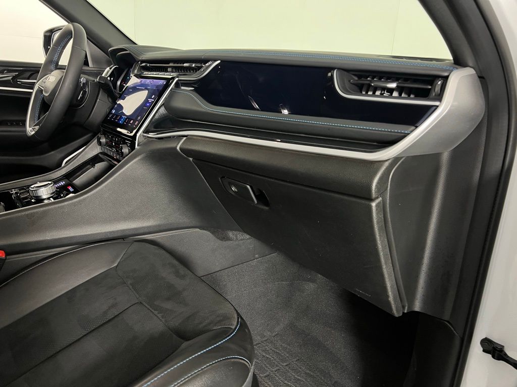 2022 Jeep Grand Cherokee Trailhawk 4xe photo 31