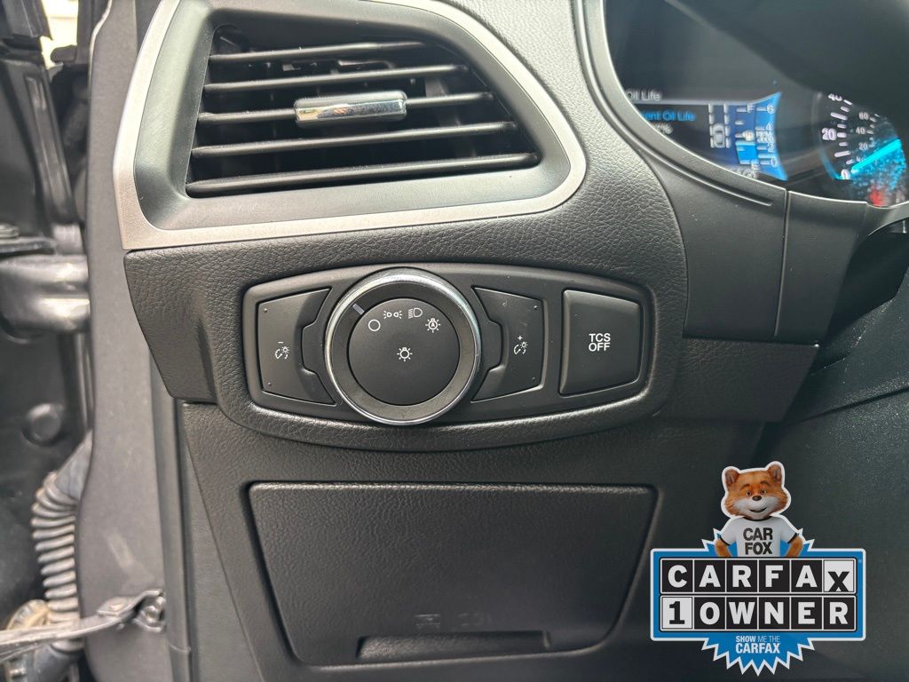 2022 Ford Edge SEL photo 18