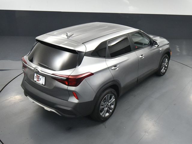 2021 Kia Seltos LX photo 44