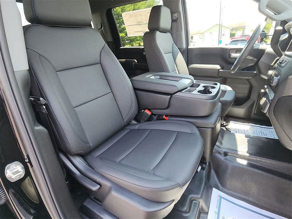 2025 Chevrolet Silverado 2500HD photo 21