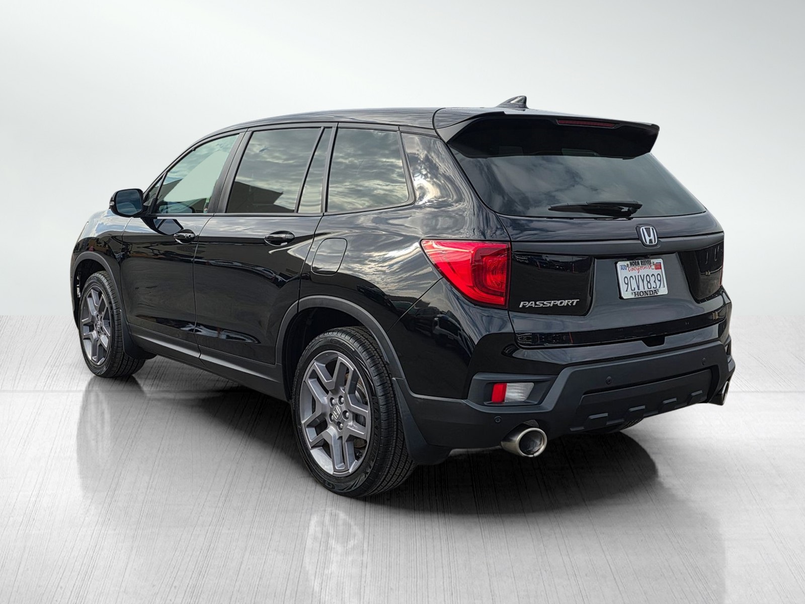 2022 Honda Passport EX-L photo 2