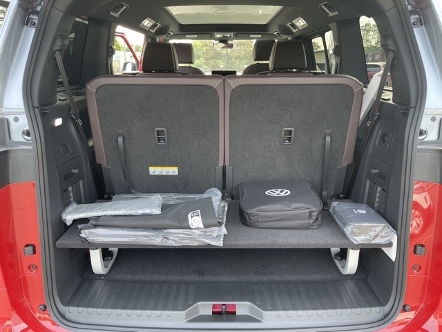 2025 Volkswagen ID. Buzz Pro Plus photo 18