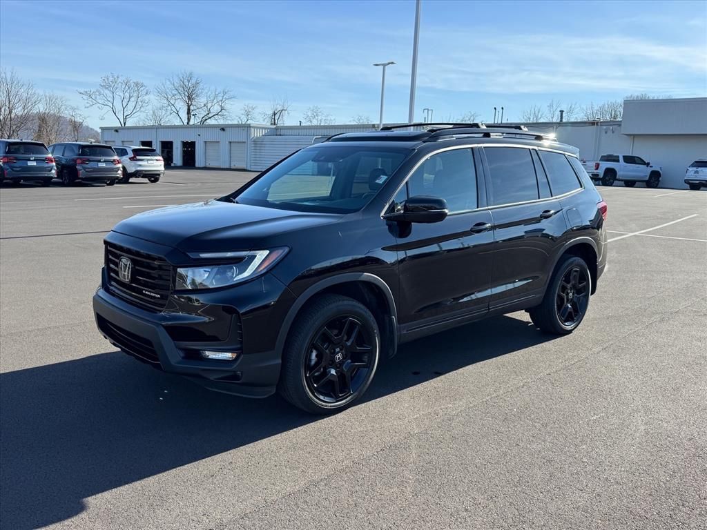 2024 Honda Passport Black Edition's photo