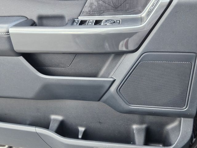 2023 Ford F-150 XLT photo 11