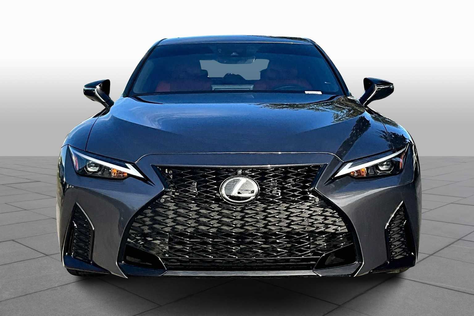 2023 Lexus IS F SPORT photo 3