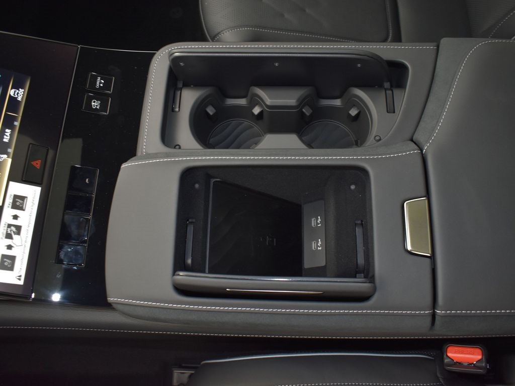2026 Infiniti QX80 photo 13