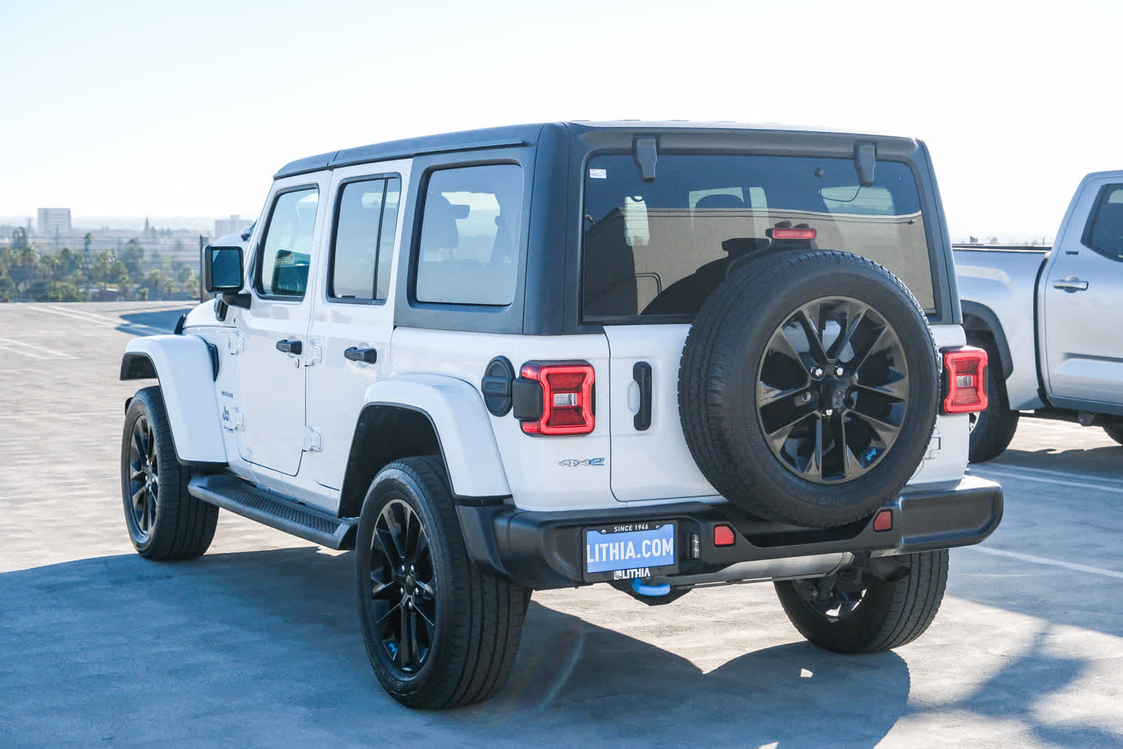 2022 Jeep Wrangler 4xe Unlimited Sahara photo 5
