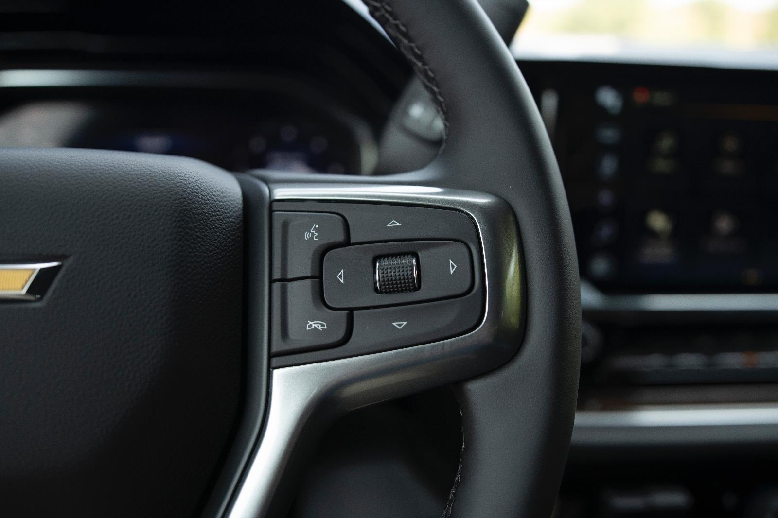 2025 Chevrolet Silverado 1500 LT photo 13