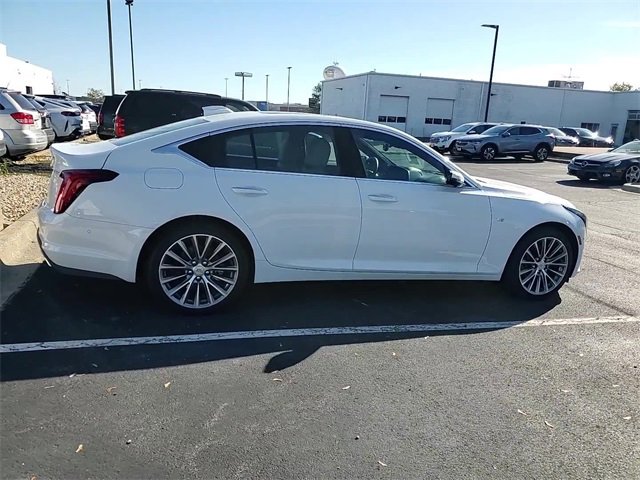 2025 Cadillac CT5 Premium Luxury photo 2