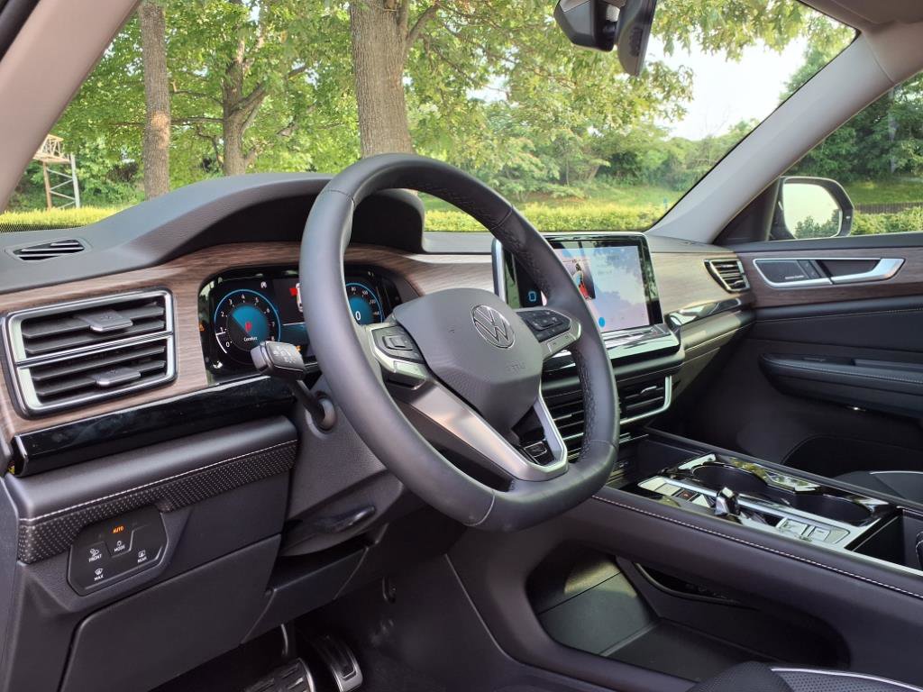2025 Volkswagen Atlas SEL Premium R-Line photo 7