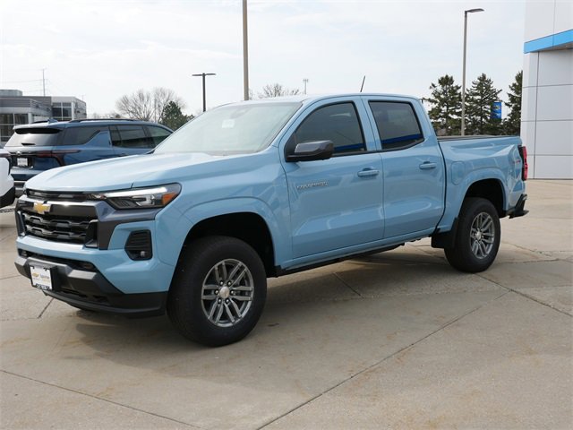 2025 Chevrolet Colorado Work Truck LT photo 3