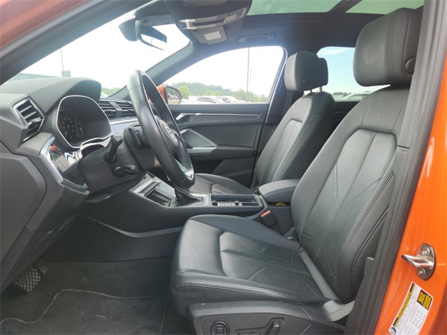 2024 Audi Q3 S line Premium 45 TFSI photo 6