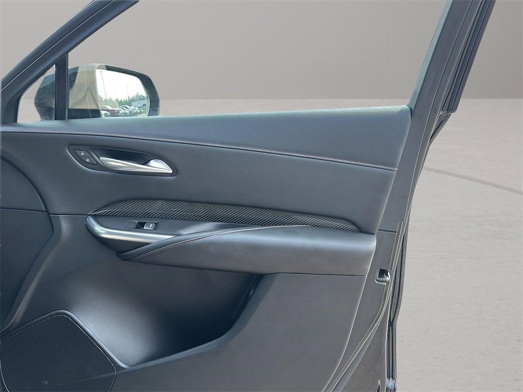 2022 Cadillac XT4 Sport photo 14