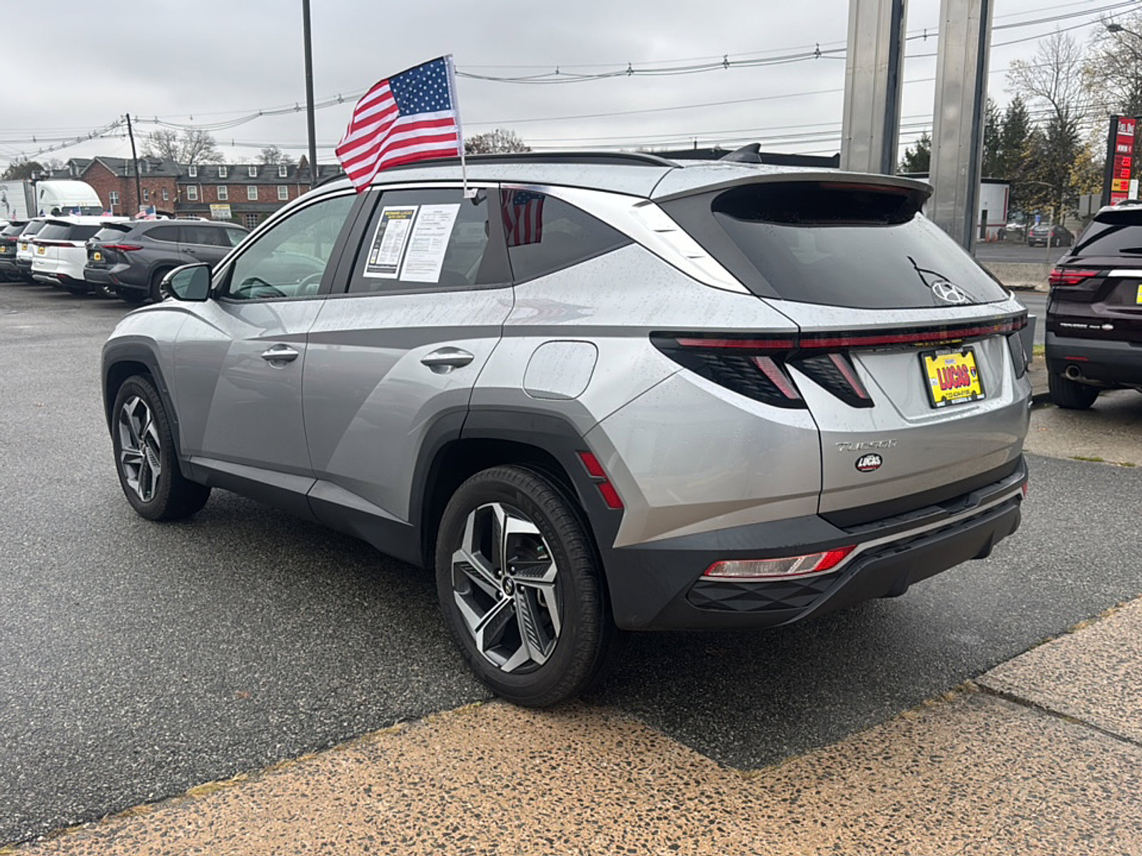 2022 Hyundai Tucson SEL Convenience photo 2