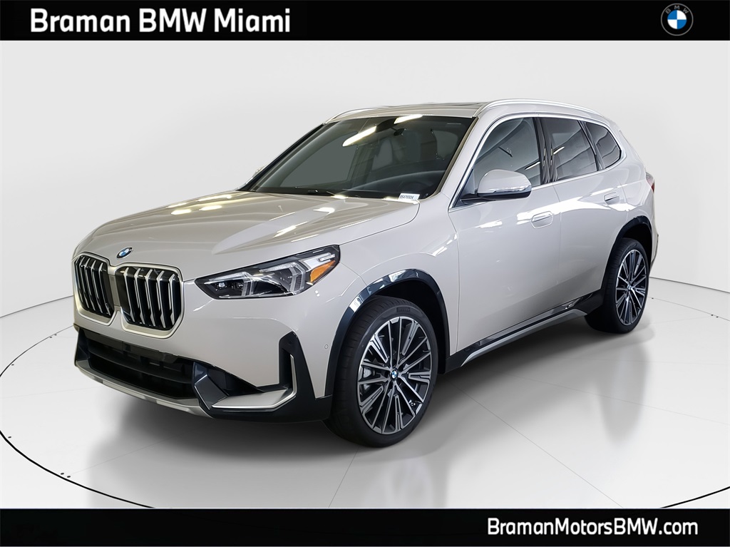2026 BMW X1 28i's photo