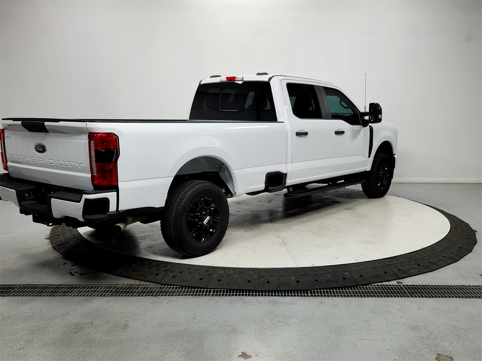 2024 Ford F-250 XL photo 5